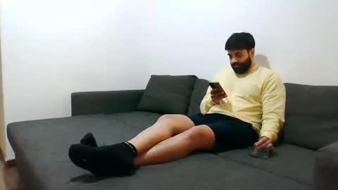 Snapshot of italianboybcn chatting on December 27, 10:16 pm italianboybcn online show from December 27, 10:16 pm