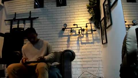 Italo Moore online show from September 23, 11:09 am