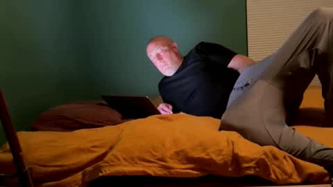 itsanexperiment online show from March 26, 5:22 am