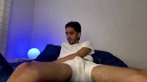 itsmartin_ online show from February 14, 6:14 pm