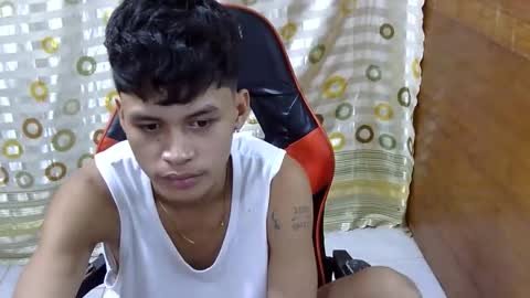 itzme_john online show from March 16, 7:29 pm