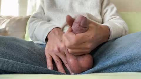 Snapshot of iuuuf2 chatting on January 1, 1:37 pm Iuuuf2 or Samel online show from January 1, 1:37 pm