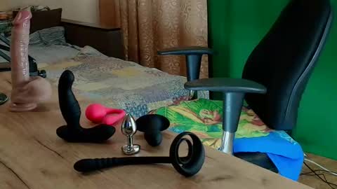 Snapshot of ivanbelick chatting on September 20, 8:25 am Alisson UKR online show from September 20, 8:25 am