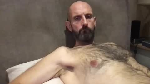 izzysboytoy1 online show from November 8, 5:05 pm