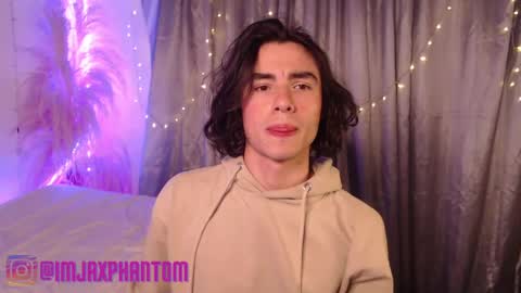 Hey im Jaxxxon check my info     online show from January 7, 10:05 am