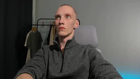 Danny online show from December 9, 3:56 pm