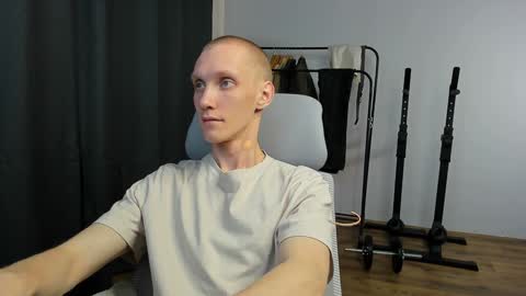 Danny online show from February 8, 4:47 am