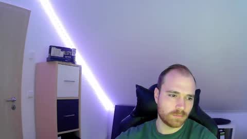 here4y online show from December 31, 9:53 am