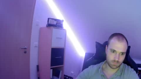 here4y online show from January 7, 7:06 pm