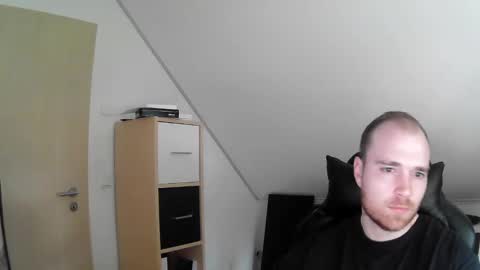 here4y online show from January 29, 9:23 am