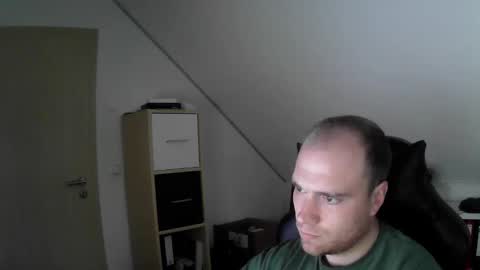 here4y online show from October 7, 11:25 am