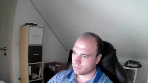 here4y online show from September 11, 8:57 am