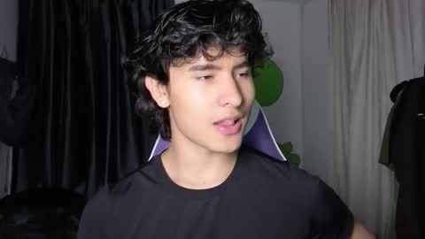 Noah online show from February 2, 11:46 pm