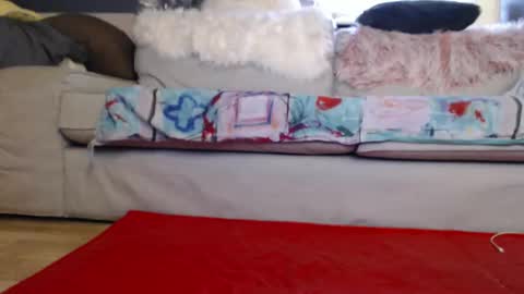 Jackie online show from December 17, 2:00 pm