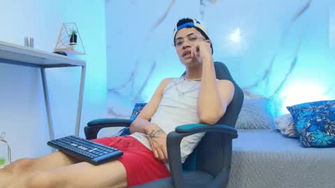 jacob_blackwell online show from March 2, 7:15 am