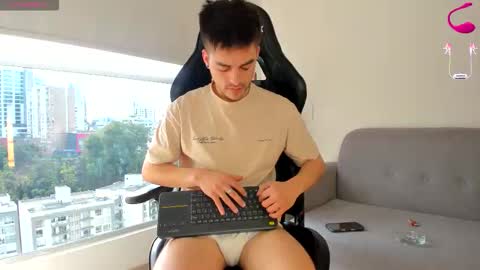 JACOB FERRER online show from March 7, 9:01 pm