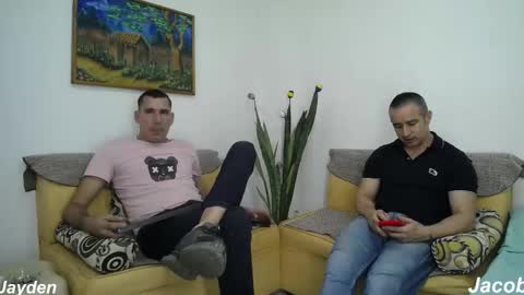 Jacob And Jayden online show from December 5, 8:38 pm