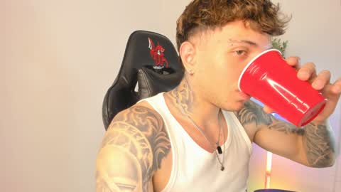 jacobb116 online show from January 3, 2:10 am