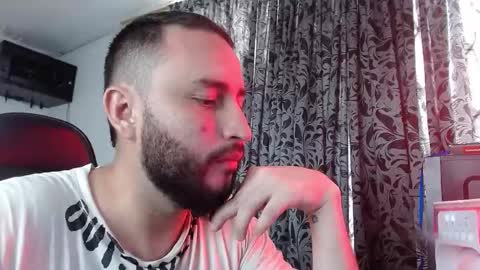 Snapshot of jacobkingd chatting on February 17, 8:58 pm jacobkingd online show from February 17, 8:58 pm