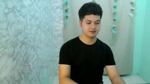 jade_halo online show from May 13, 1:52 pm