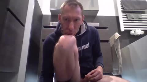 jak_81 online show from December 11, 7:10 am