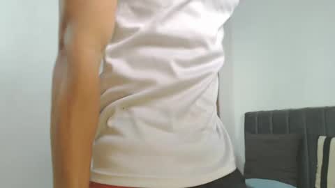 Hi guys im new 3 online show from June 3, 7:19 pm