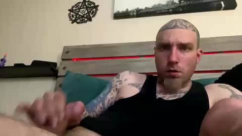 jakenorman083 online show from October 11, 5:11 am