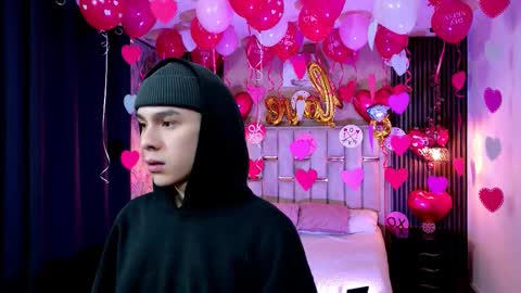 james_adamss_ online show from February 16, 11:52 am