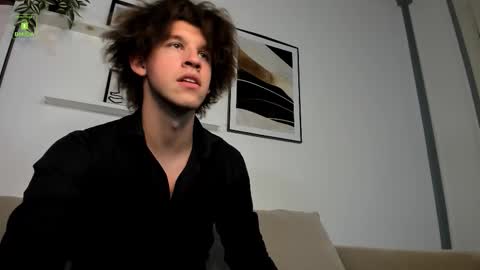 Snapshot of james_andersonn chatting on October 19, 5:05 pm James online show from October 19, 5:05 pm