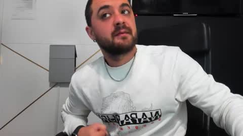 JamesMyers online show from December 2, 5:32 am