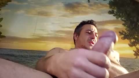 jamessisi online show from December 30, 11:17 pm