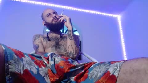 Jammes. online show from November 25, 9:06 pm