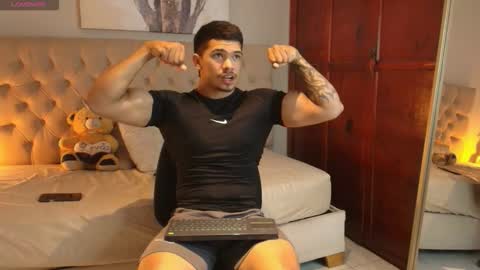 janomar01 online show from January 17, 8:22 pm