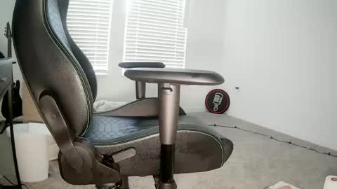 jasonexxxx online show from April 3, 6:48 pm