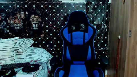 Javier online show from February 20, 5:37 am