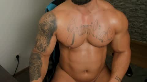 JaxonHunk online show from April 9, 9:10 pm