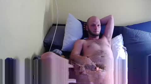 HUngBtmFl online show from March 16, 7:56 am