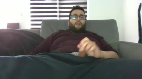 Snapshot of jbon23 chatting on February 10, 12:29 pm Josbon23 online show from February 10, 12:29 pm