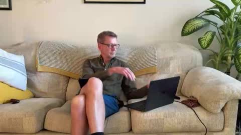 Jon online show from November 17, 2:31 pm