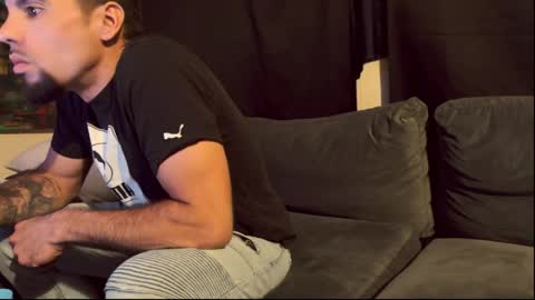 JcMax305 online show from April 18, 11:44 am