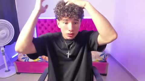 jean_burns online show from February 3, 7:08 pm