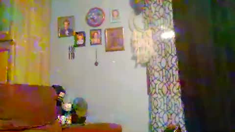 jearnold44 online show from February 20, 3:45 am