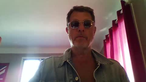 jerflor online show from April 23, 1:13 pm