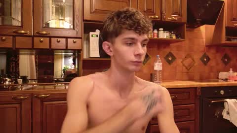 Jerry  online show from January 8, 3:01 am