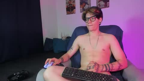 Angelo online show from September 25, 2:10 am