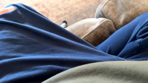 Jeremys room chill and puff one enjoy online show from February 17, 6:04 pm