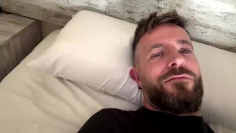 jesaj online show from January 17, 1:25 pm