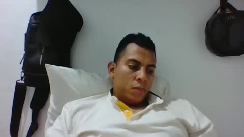 jhan1995 online show from September 16, 2:56 am