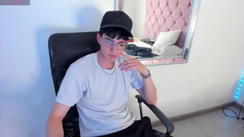 Jheampiero online show from February 28, 11:04 pm