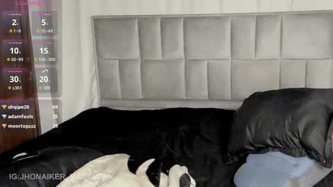 Jhonaiker online show from October 23, 2:59 am